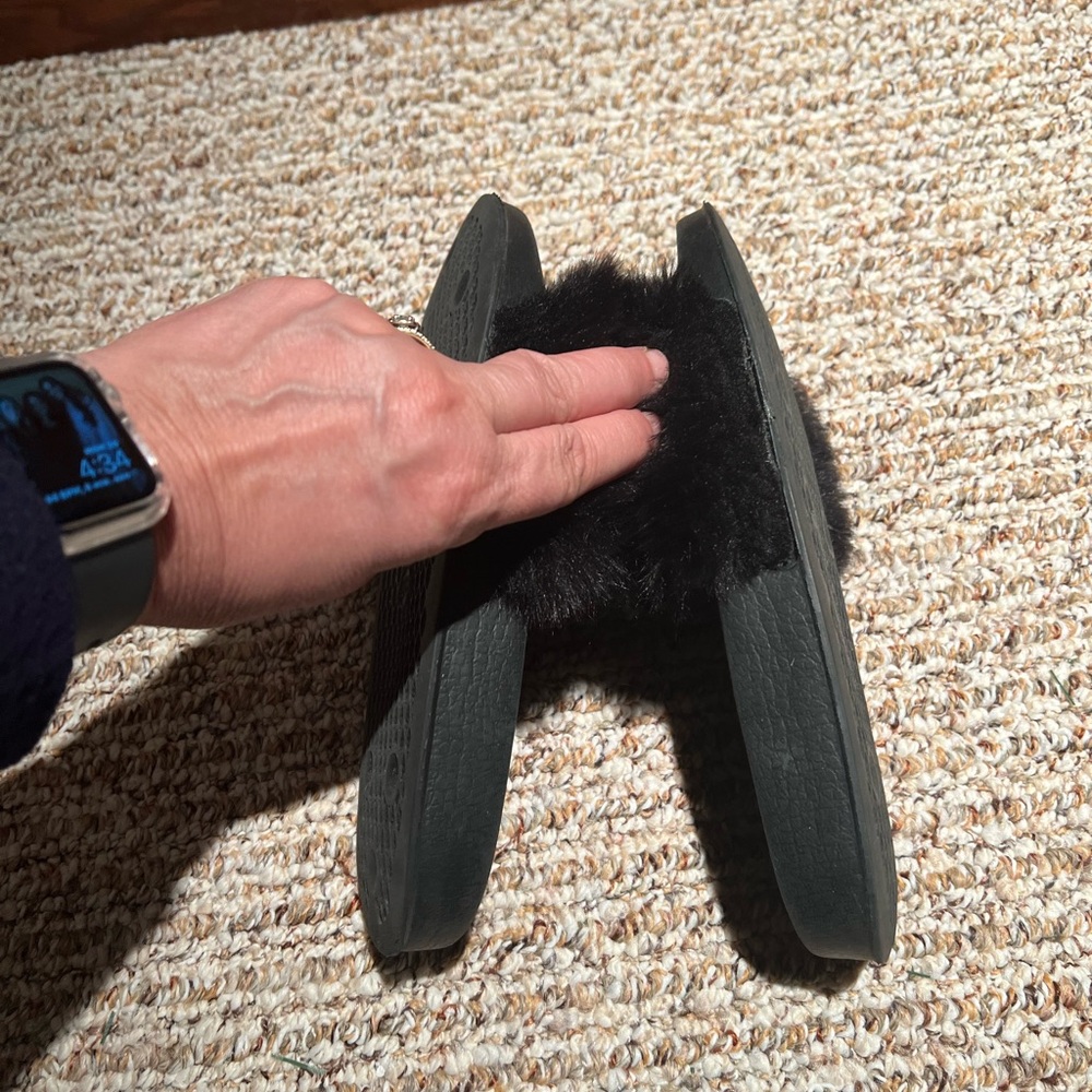 Faux fur slippers - Picture 5 of 7